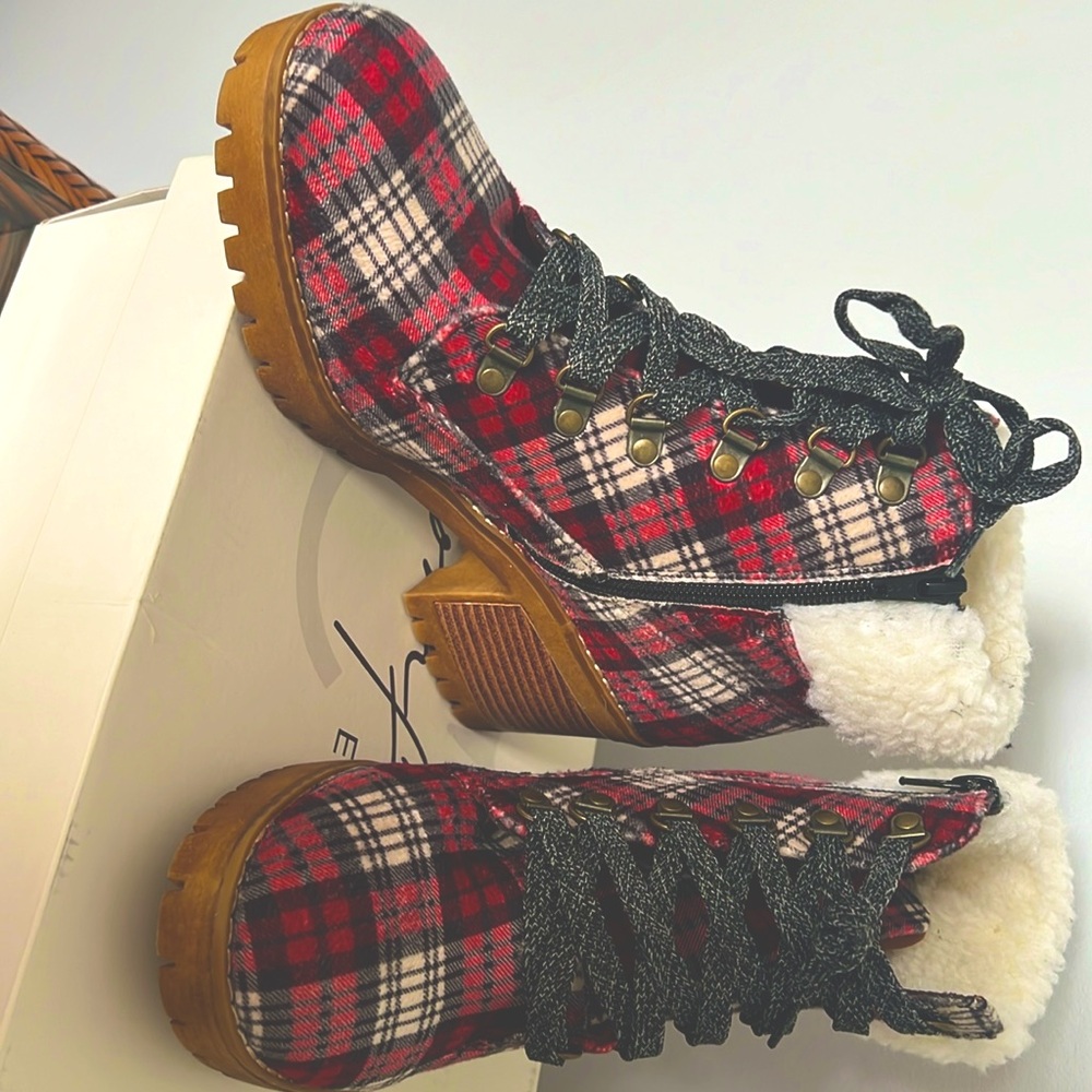 Ankle boots
